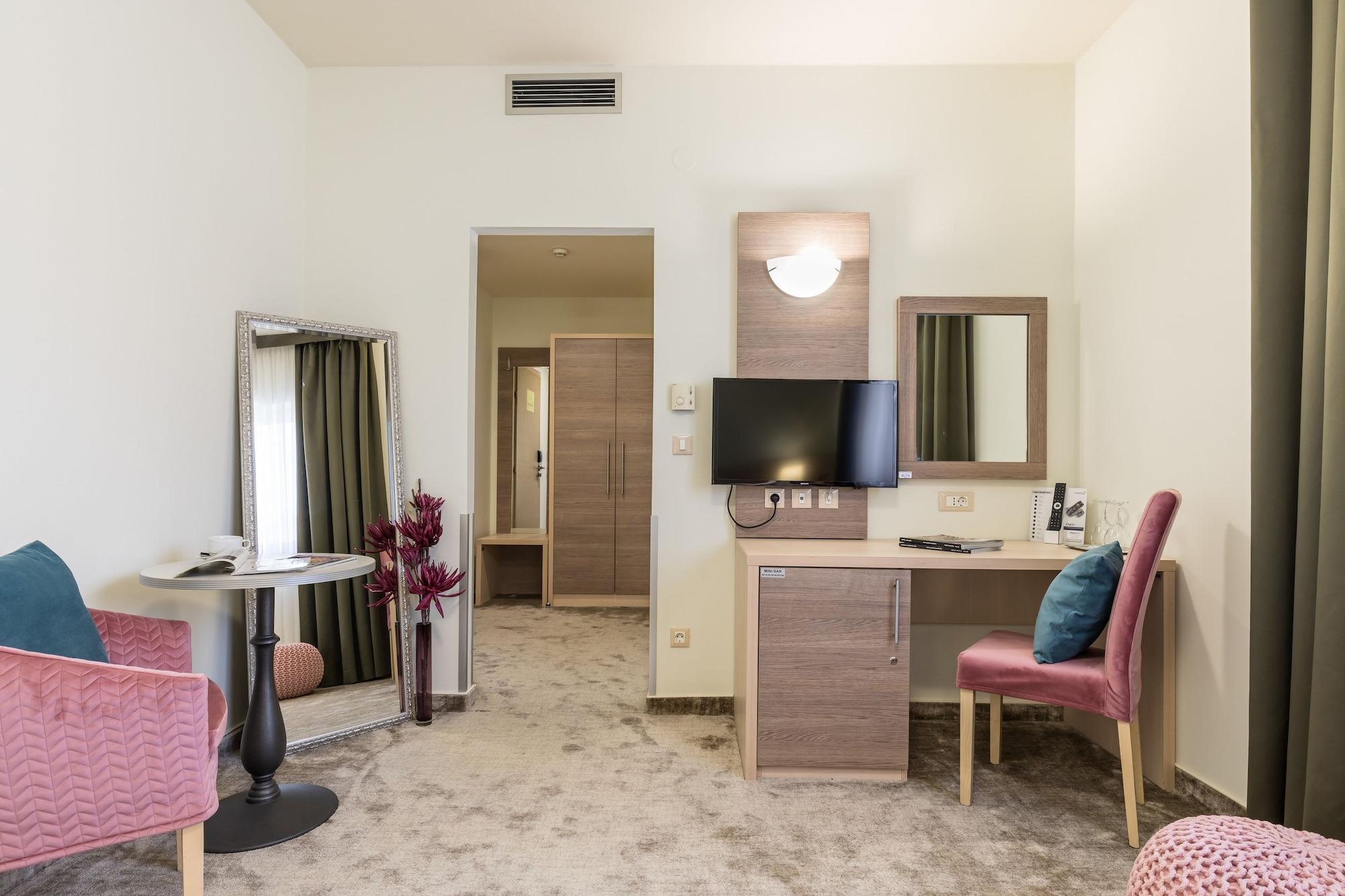 Hotel Mondo 4*